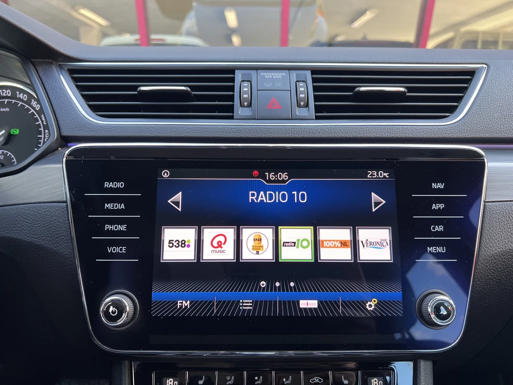 Škoda Superb – foto 24