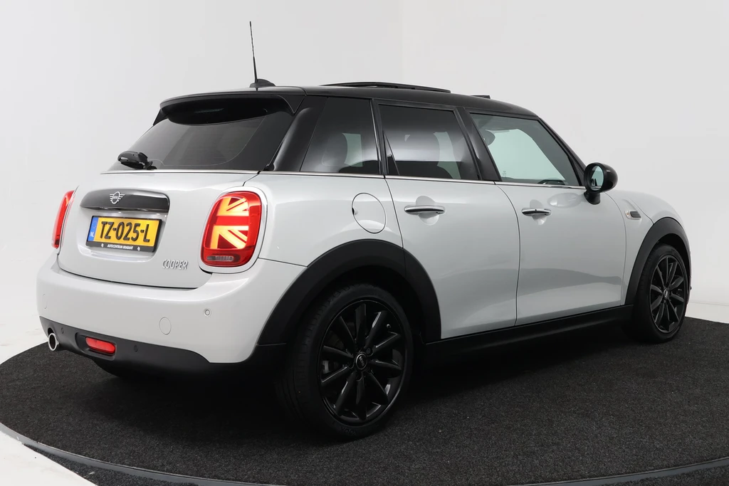 MINI 5-deurs – foto 5
