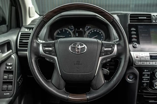 Toyota Land Cruiser – thumbnail 16