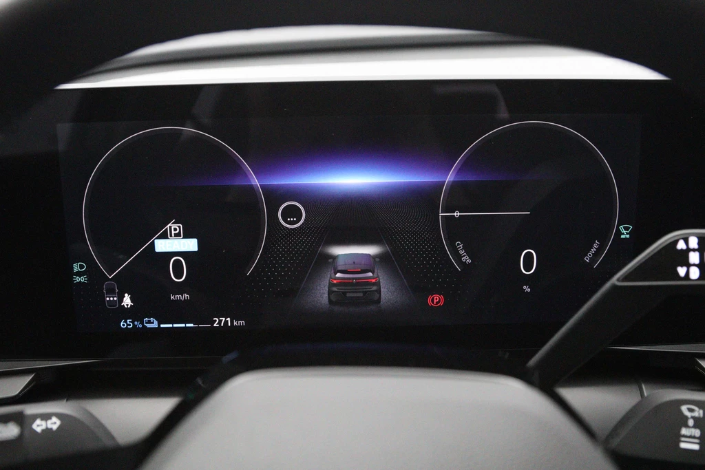 Renault Megane E-Tech – foto 11