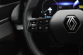 Renault Megane E-Tech – thumbnail 16