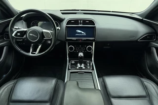 Jaguar XE – thumbnail 18