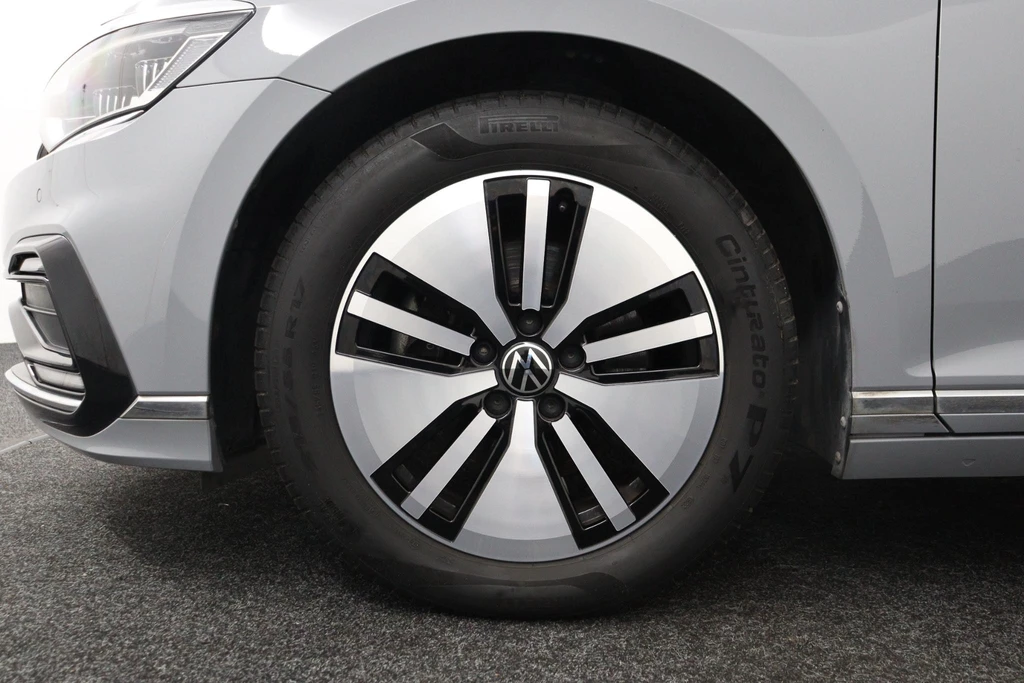 Volkswagen Passat – foto 32