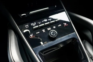 Porsche Cayenne – thumbnail 31