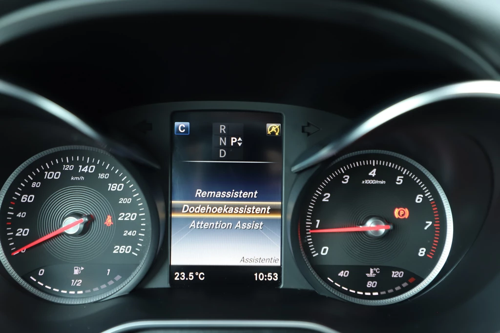 Mercedes-Benz GLC – foto 24