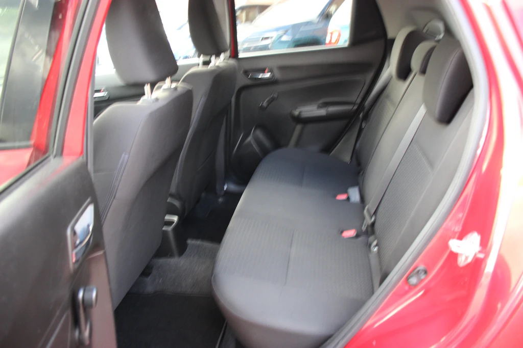 Suzuki Swift – foto 12