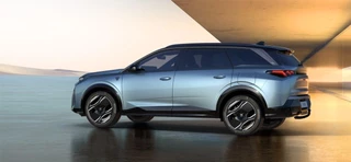 Peugeot e-5008 – thumbnail 2