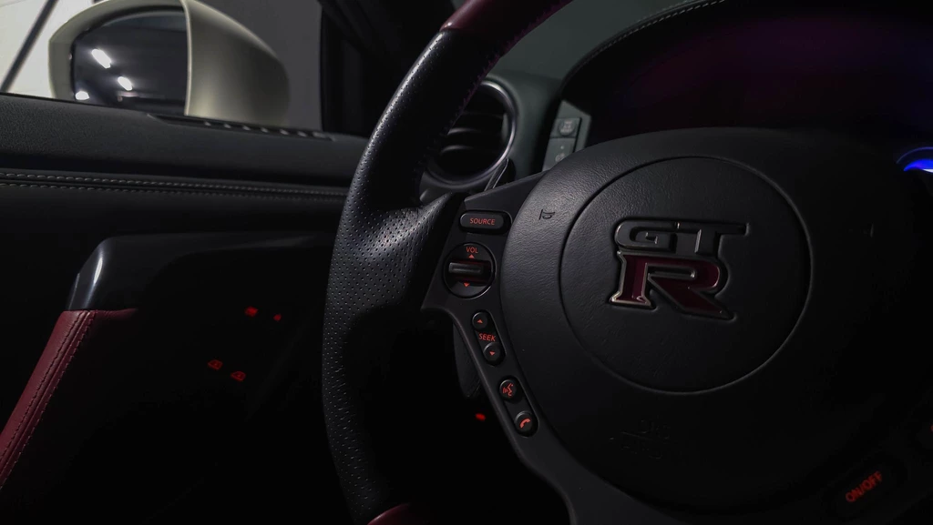 Nissan GT-R – foto 18