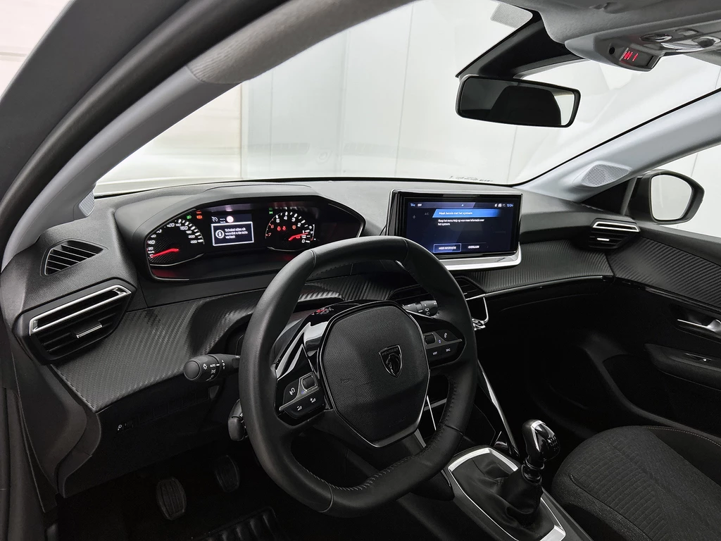 Peugeot 208 – foto 17