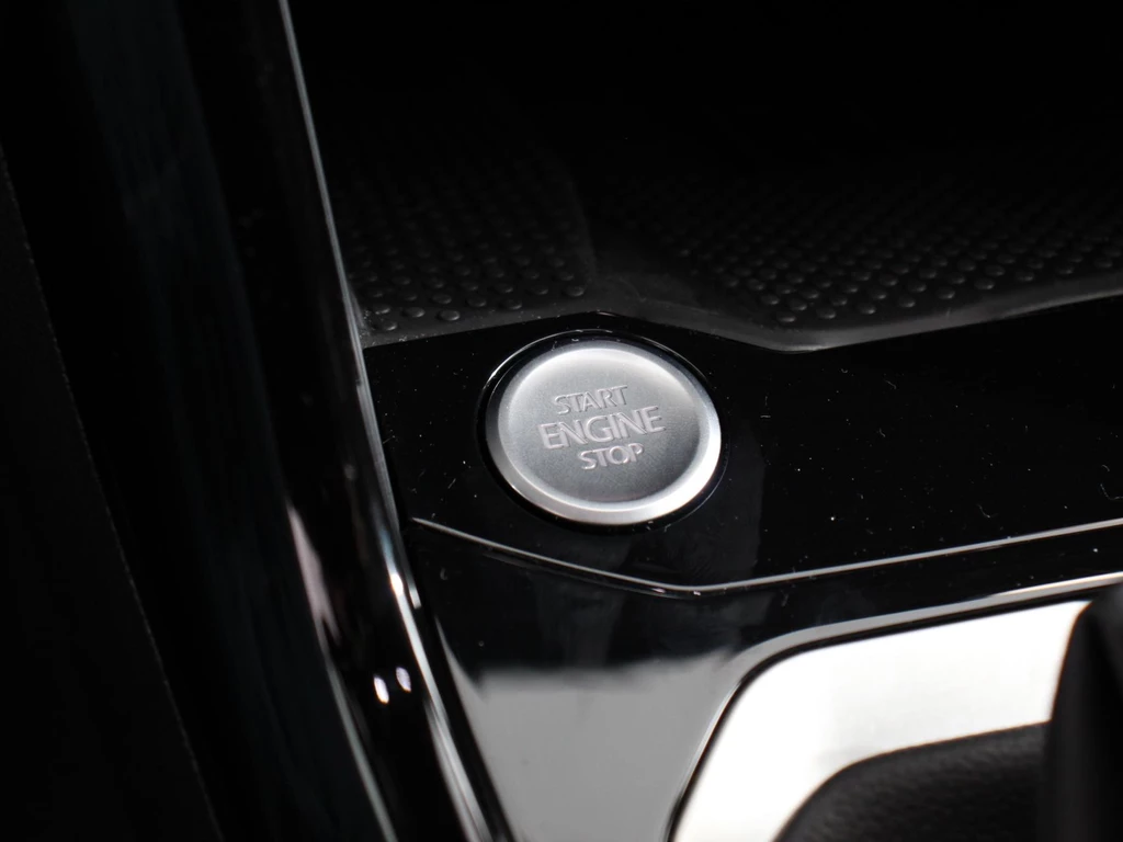 Volkswagen T-Roc – foto 33