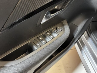 Peugeot e-208 – thumbnail 8