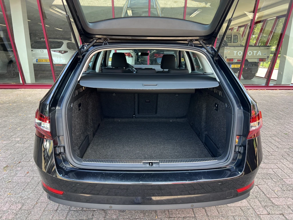 Škoda Superb – foto 40