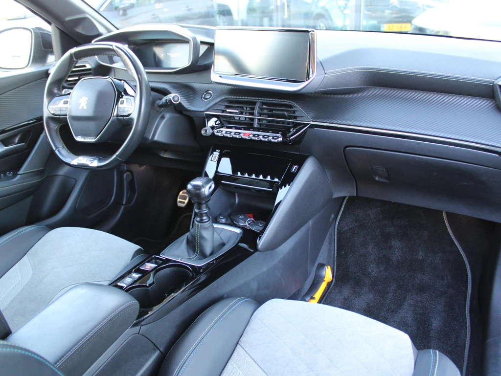 Peugeot 208 – foto 7