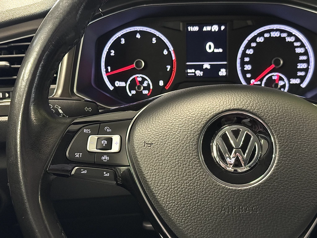 Volkswagen T-Roc – foto 24