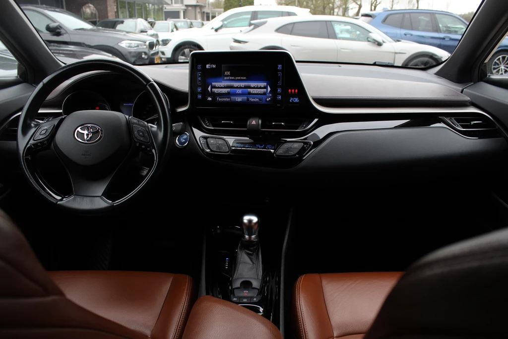 Toyota C-HR – foto 9