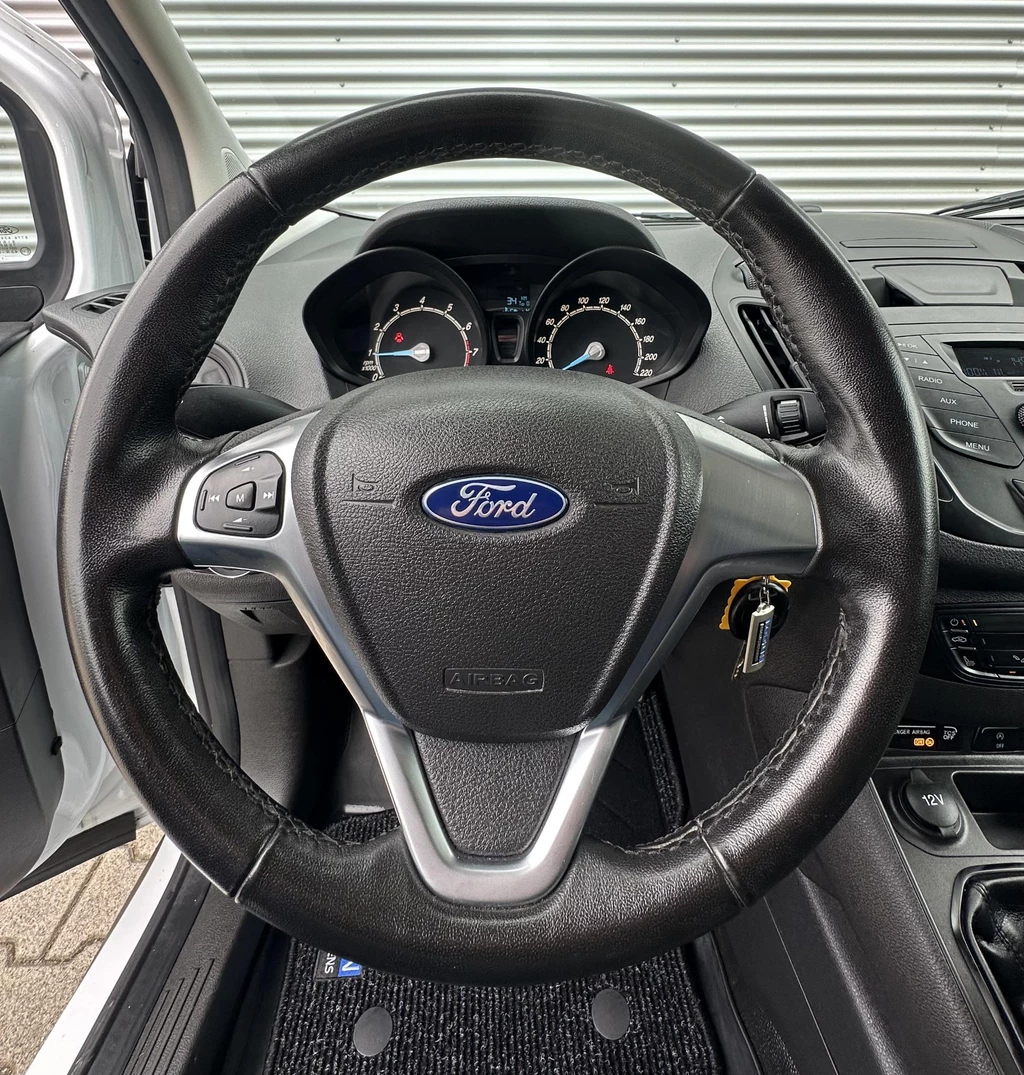 Ford Transit Courier – foto 12