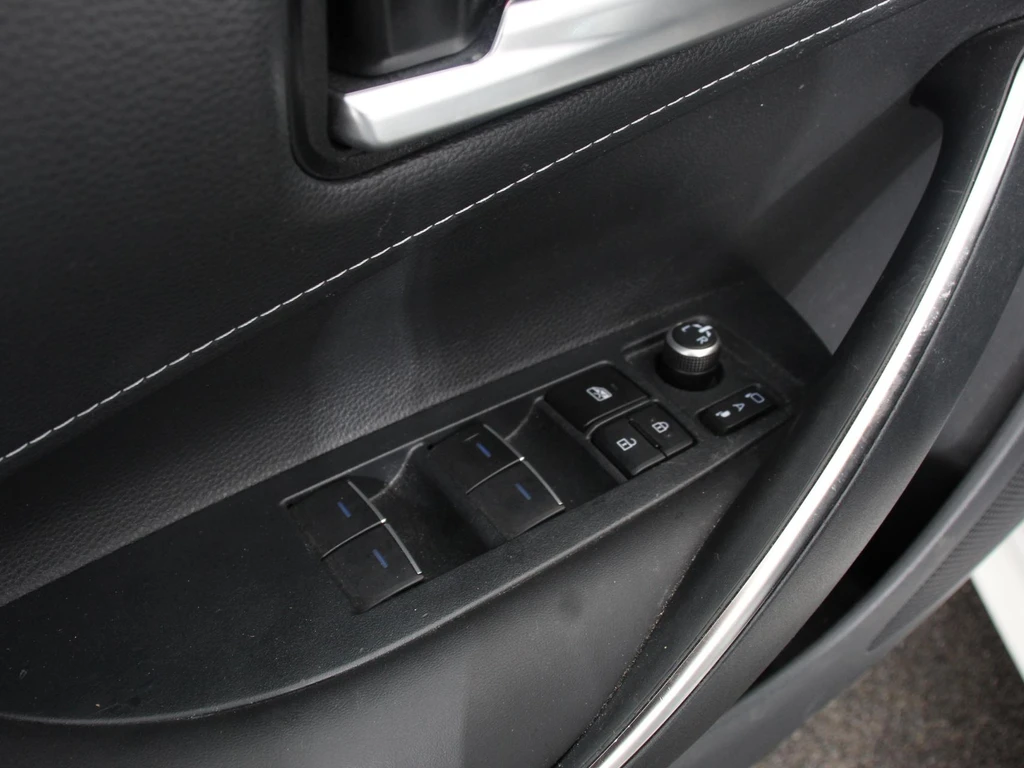 Toyota Corolla Touring Sports – foto 15