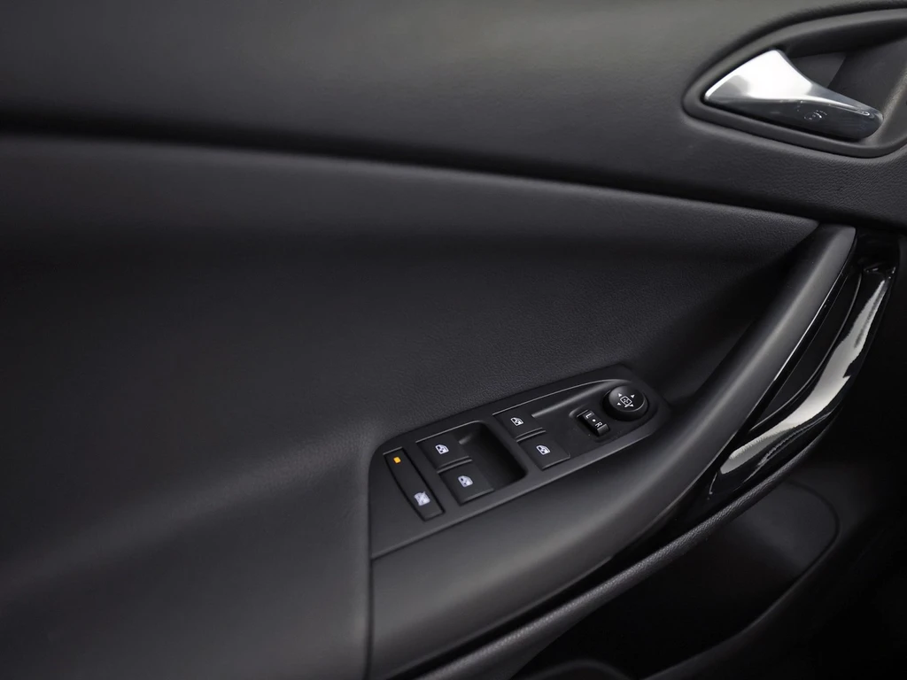 Opel Astra – foto 27