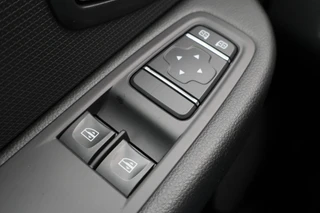 Renault Clio – thumbnail 22