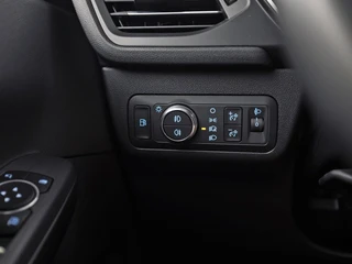 Ford Kuga – thumbnail 29