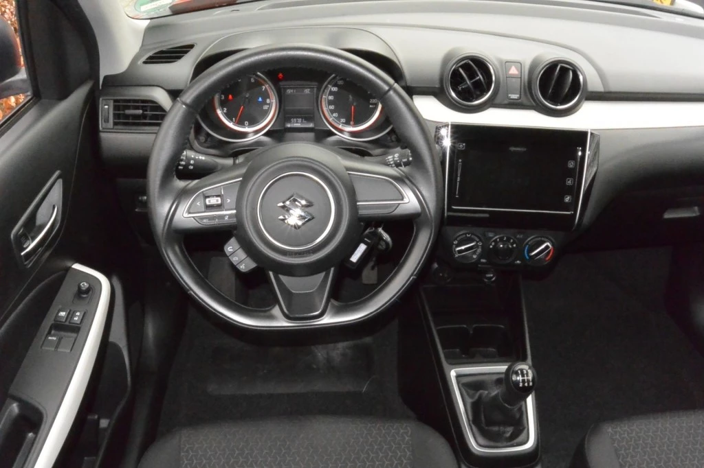 Suzuki Swift – foto 18