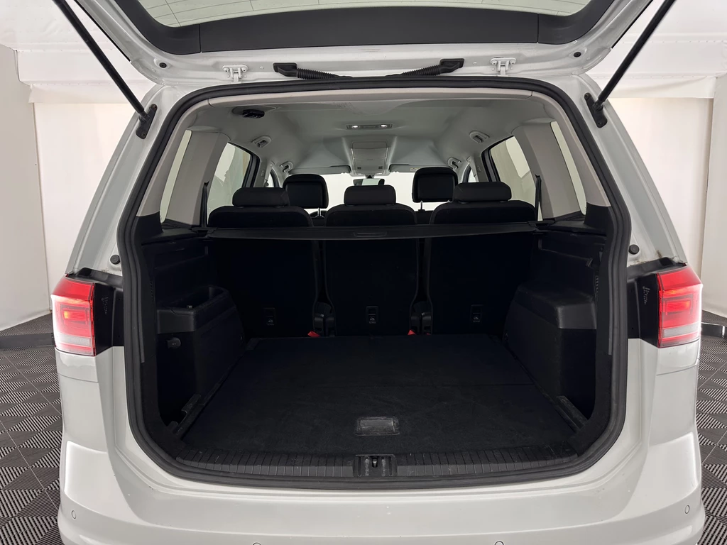 Volkswagen Touran – foto 11