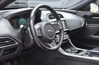 Jaguar XE – thumbnail 14