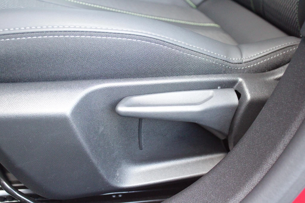 Peugeot 208 – foto 30