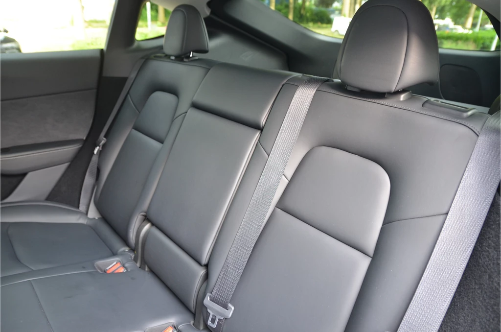 Tesla Model Y – foto 14