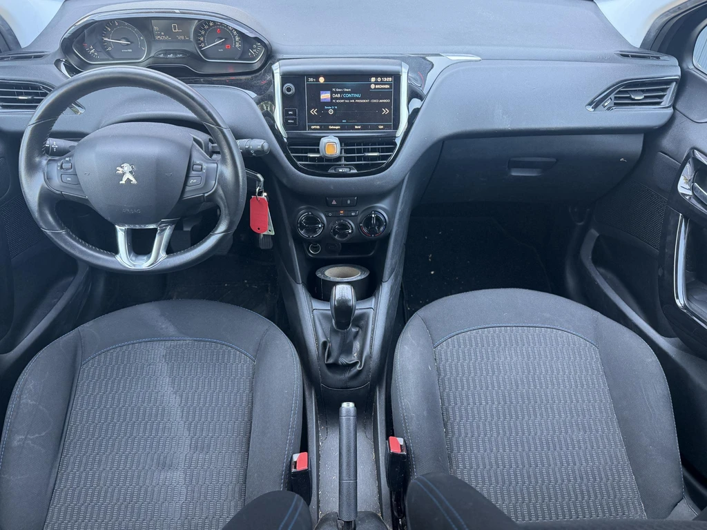 Peugeot 208 – foto 14