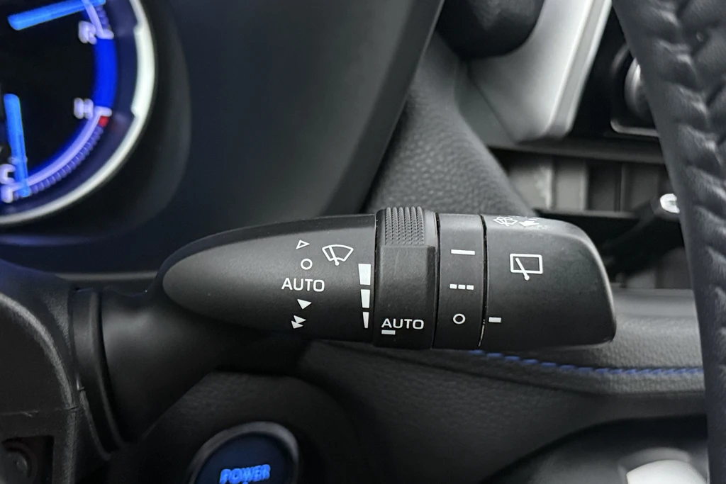 Toyota RAV4 – foto 12