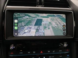 Jaguar F-PACE – thumbnail 11