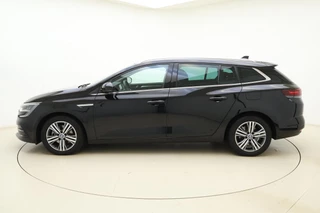 Renault Megane E-Tech – thumbnail 3