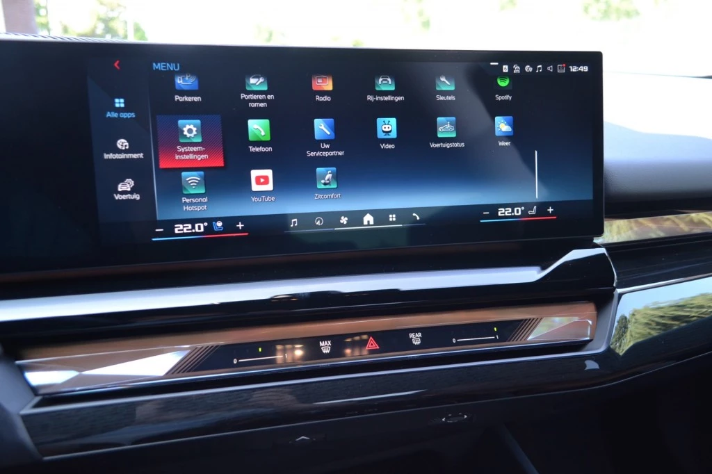 BMW i5 – foto 18
