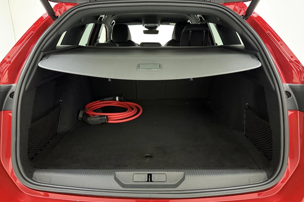 Peugeot e-308 – foto 12