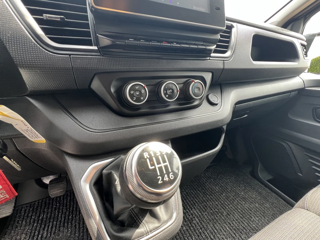 Renault Trafic – foto 18