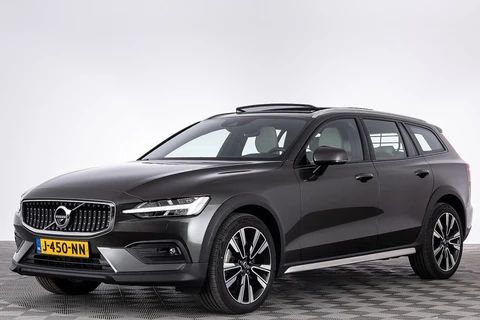 Volvo V60 Cross Country 2.0 B5 AWD Ultimate | PANORAMADAK | LEDER .