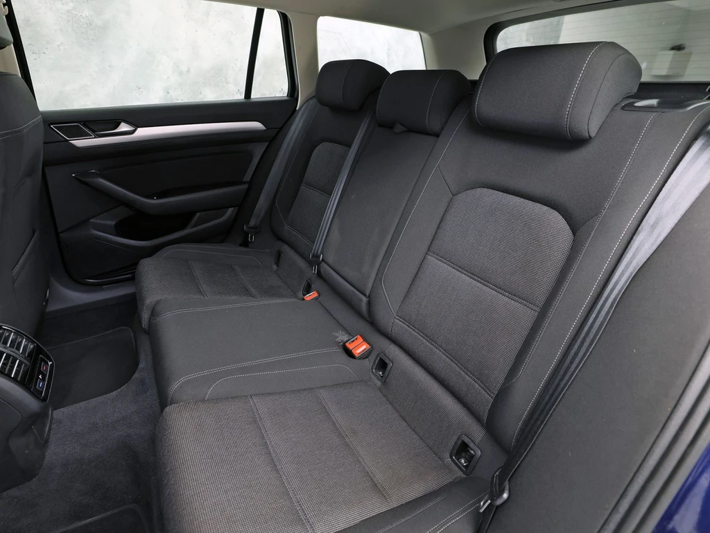 Volkswagen Passat – foto 17