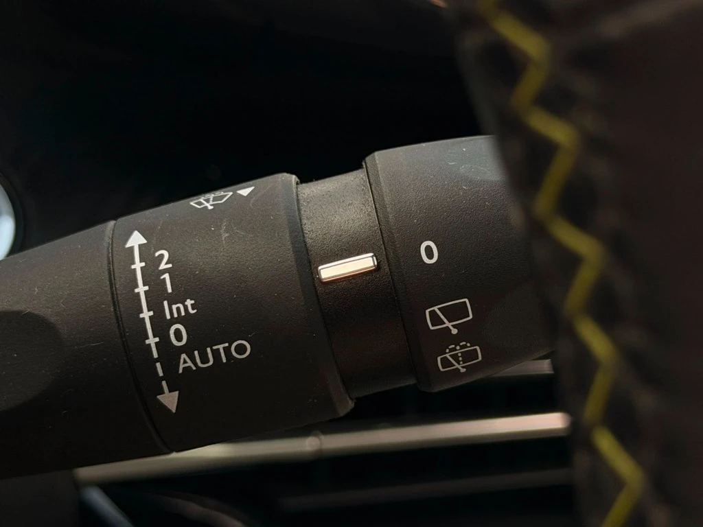 Peugeot 208 – foto 16