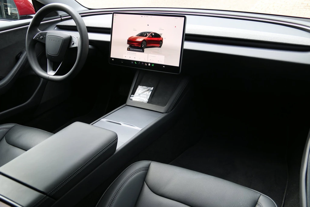 Tesla Model 3 – foto 13