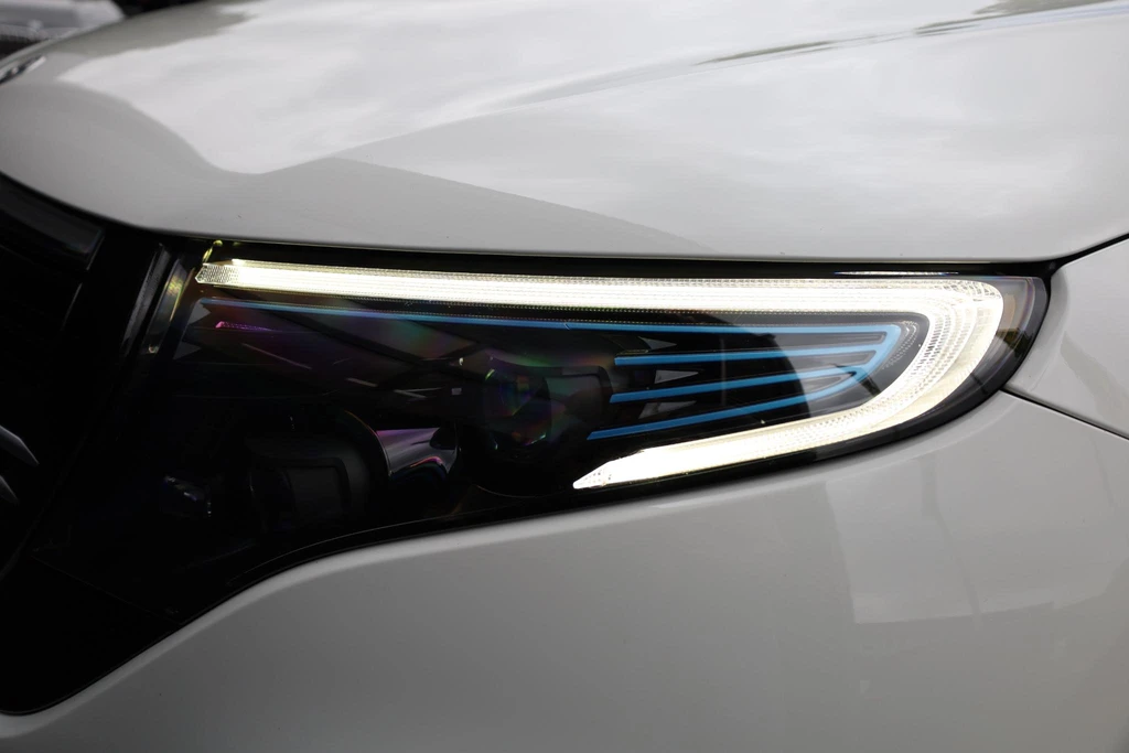 Mercedes-Benz EQC – foto 34