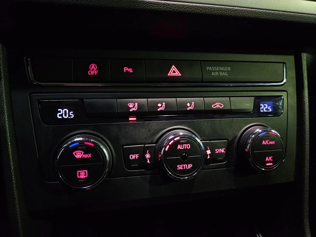 SEAT Leon – foto 37