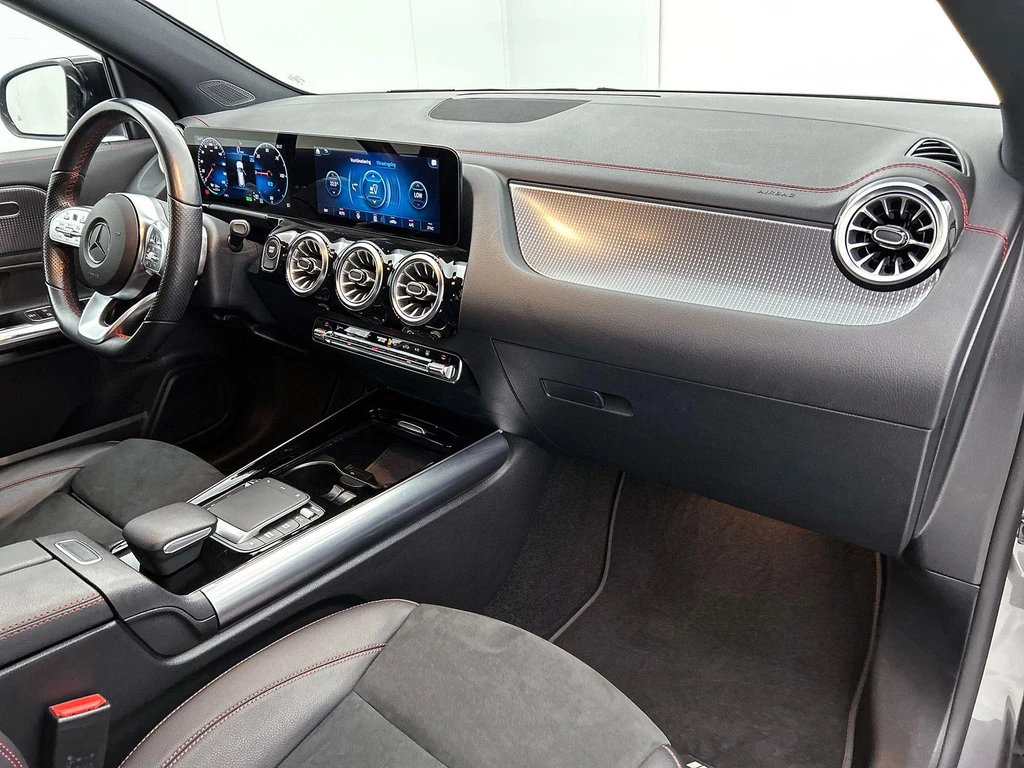 Mercedes-Benz EQA – foto 26
