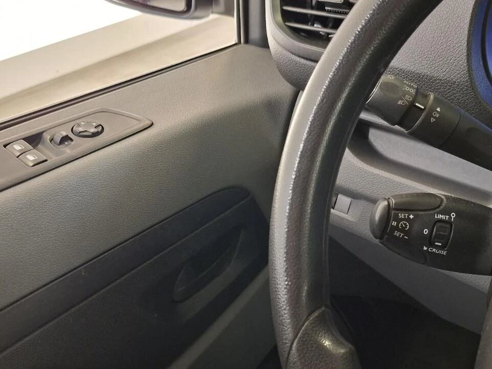 Opel Vivaro – foto 13
