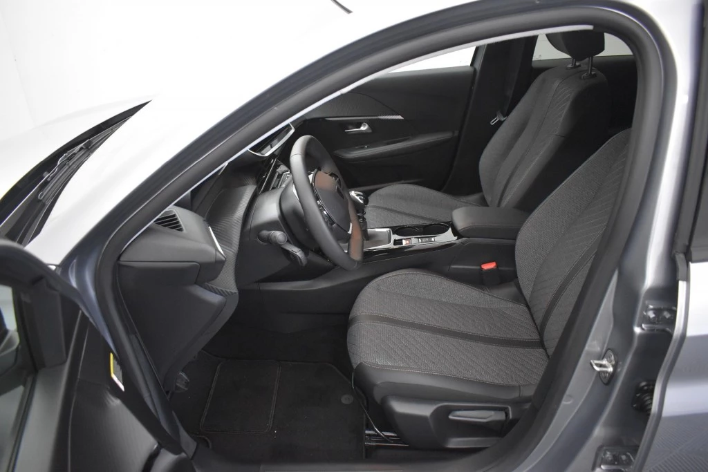 Peugeot 208 – foto 8