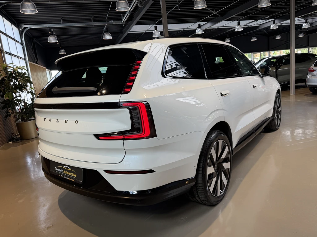Volvo EX90 – foto 7