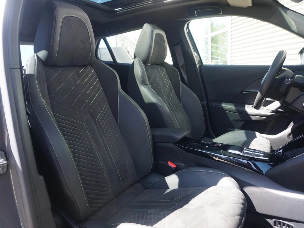 Peugeot e-2008 – foto 43