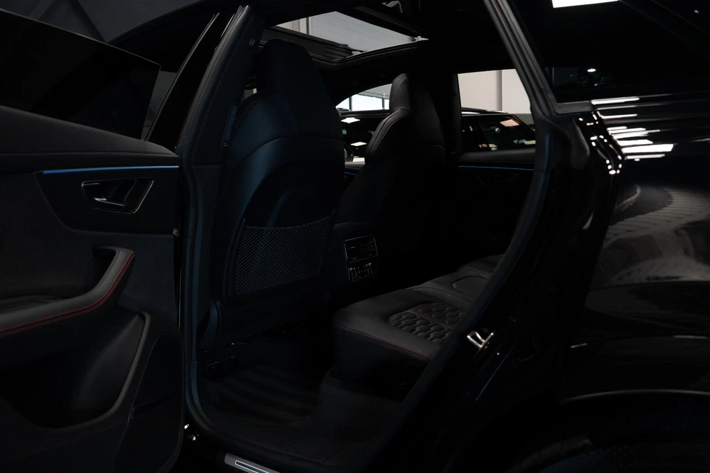 Audi RSQ8 – foto 29