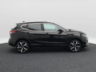 Nissan QASHQAI – thumbnail 6