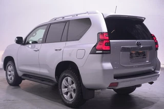 Toyota Land Cruiser – thumbnail 4